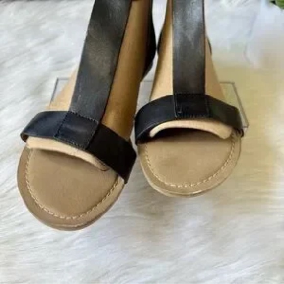 Franco Sarto Judy Minimalist T-Strap Open Toe Leather Sandals Black/Tan Size 7 - Picture 7 of 10